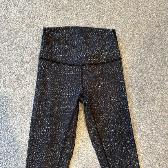Never worn. Lululemon leggings. Size 4 - Picture 2 of 4